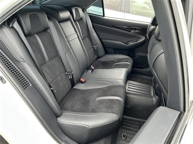 Toyota CROWN 2017 7317937-2