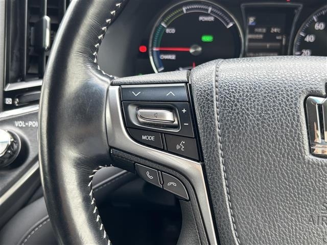 Toyota CROWN 2017 7317937-3