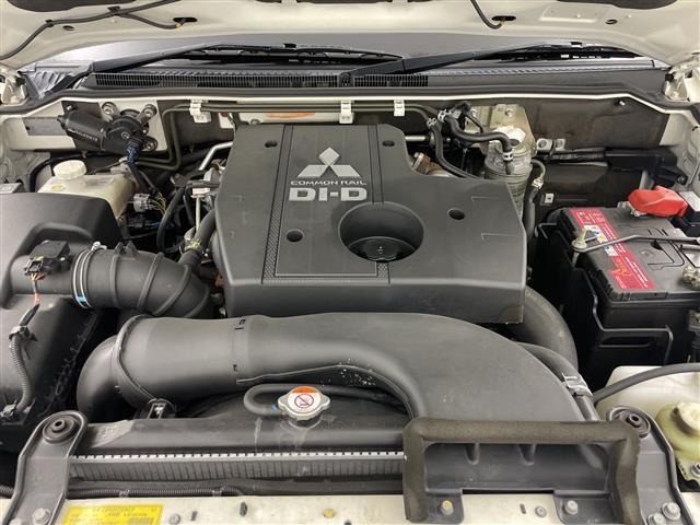 Mitsubishi PAJERO 2013 7336528-4
