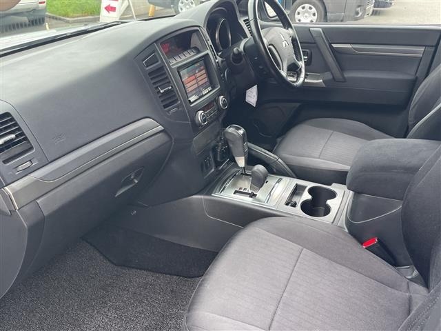 Mitsubishi PAJERO 2013 7336529-21