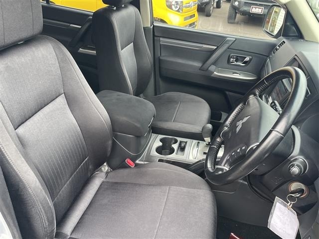 Mitsubishi PAJERO 2013 7336529-7