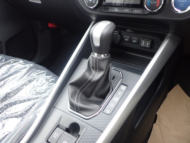 Daihatsu ROCKY 2026 7340936-18