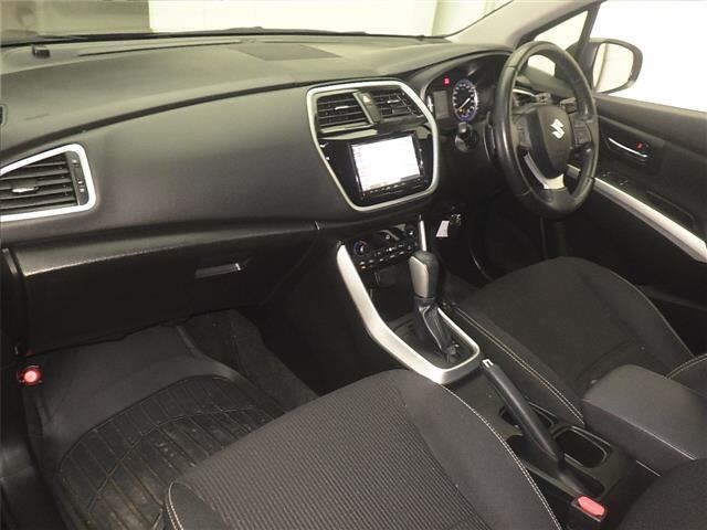 Suzuki SX4 2017 7318559-4