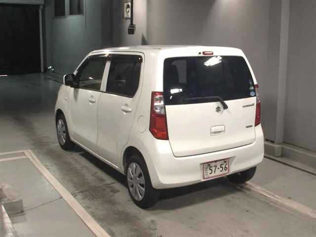 Suzuki WAGON R 2015 7337813-1