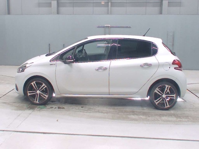 Peugeot 208 2017 7343155-4