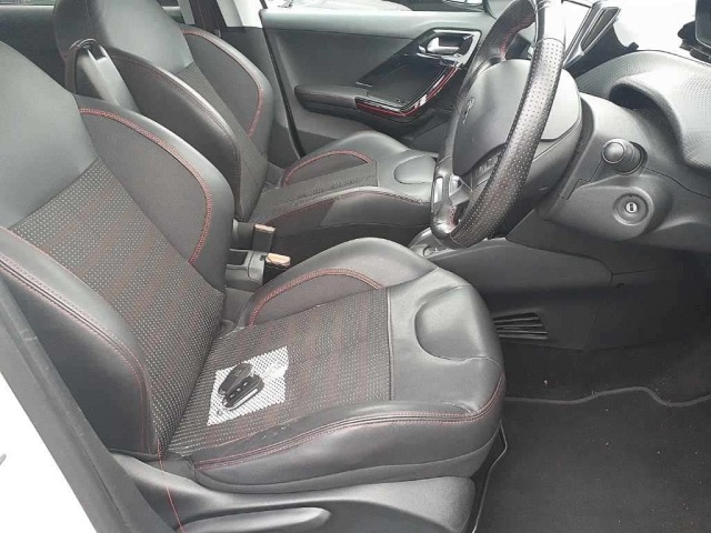 Peugeot 208 2017 7343155-8