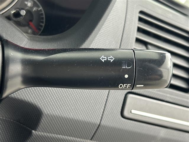 Toyota AURIS 2010 7344654-5
