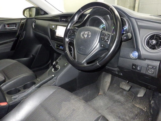Toyota AURIS 2014 7344689-3