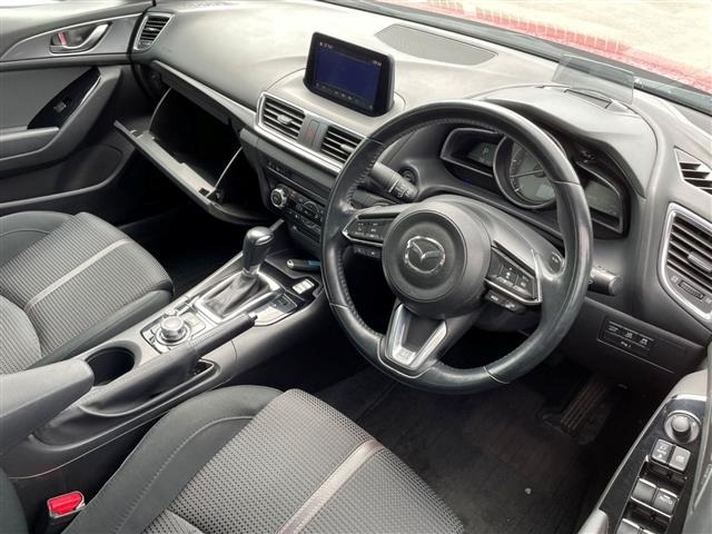 Mazda AXELA 2017 7361751-2