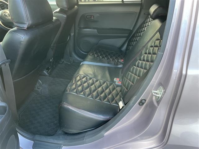Toyota BB 2011 7346762-3
