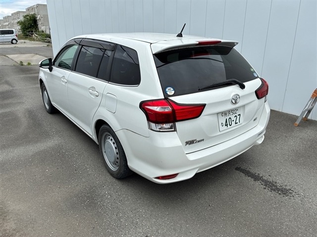 Toyota COROLLA FIELDER 2018 7343426-1