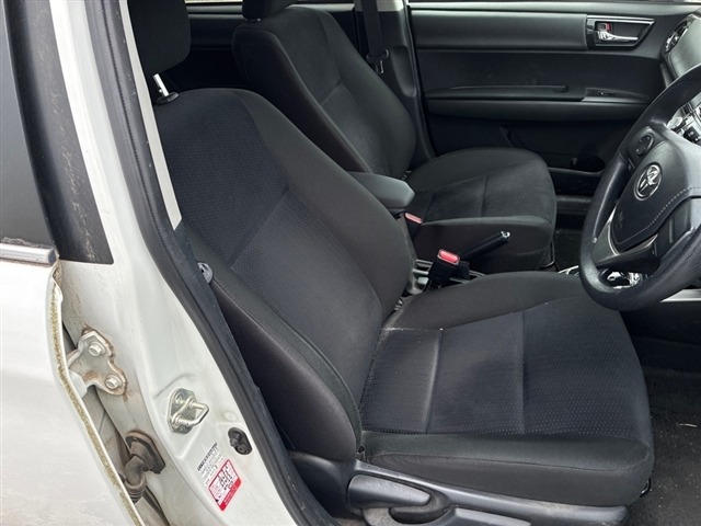 Toyota COROLLA FIELDER 2018 7343426-5