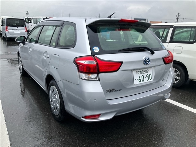 Toyota COROLLA FIELDER 2018 7343481-1