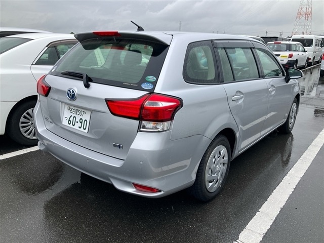 Toyota COROLLA FIELDER 2018 7343481-9