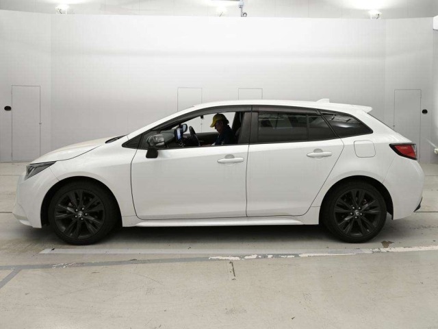 Toyota COROLLA TOURING 2021 7354352-4