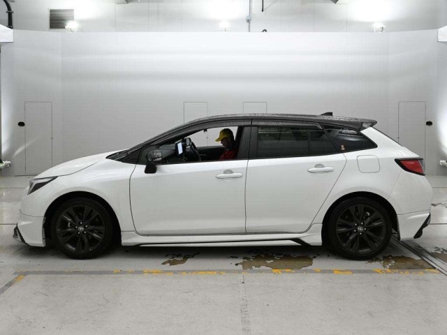 Toyota COROLLA TOURING 2023 7354354-4