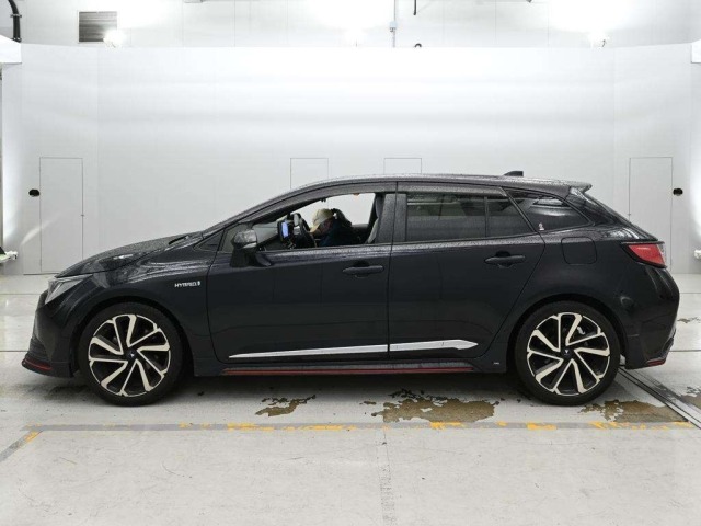 Toyota COROLLA TOURING 2020 7354355-4