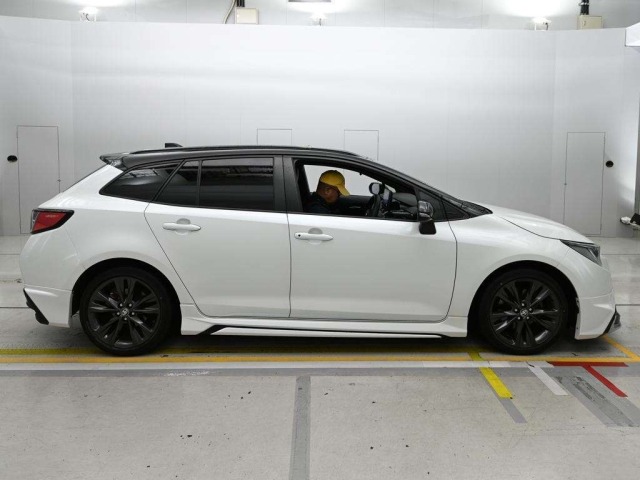 Toyota COROLLA TOURING 2021 7354362-3