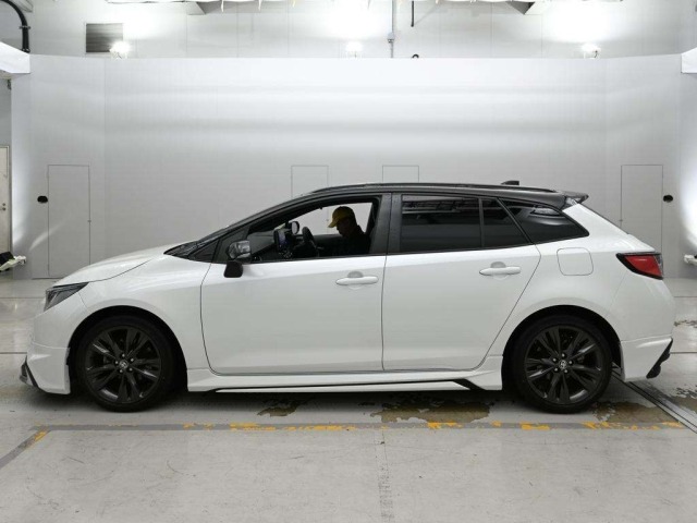 Toyota COROLLA TOURING 2021 7354362-4