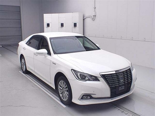 Toyota CROWN 2017 7354780-0