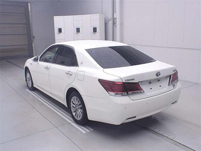 Toyota CROWN 2017 7354780-1