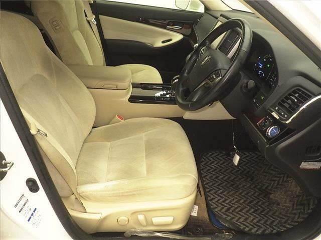 Toyota CROWN 2017 7354780-5