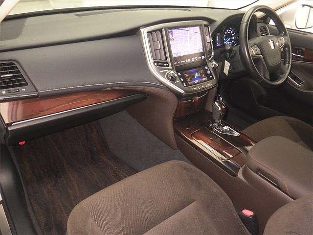 Toyota CROWN 2013 7354822-4