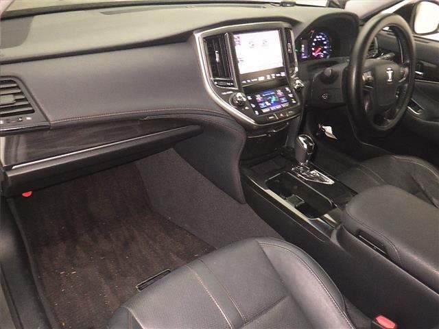 Toyota CROWN 2014 7354823-4