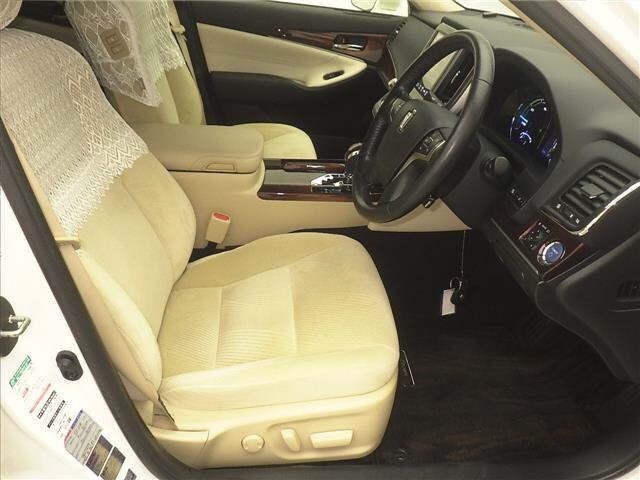 Toyota CROWN 2014 7354830-5