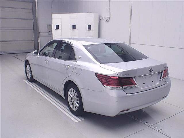 Toyota CROWN 2015 7354838-1