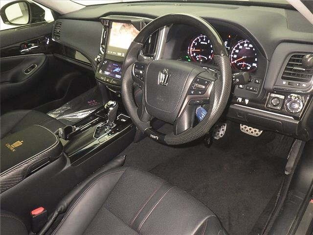 Toyota CROWN 2016 7354840-3