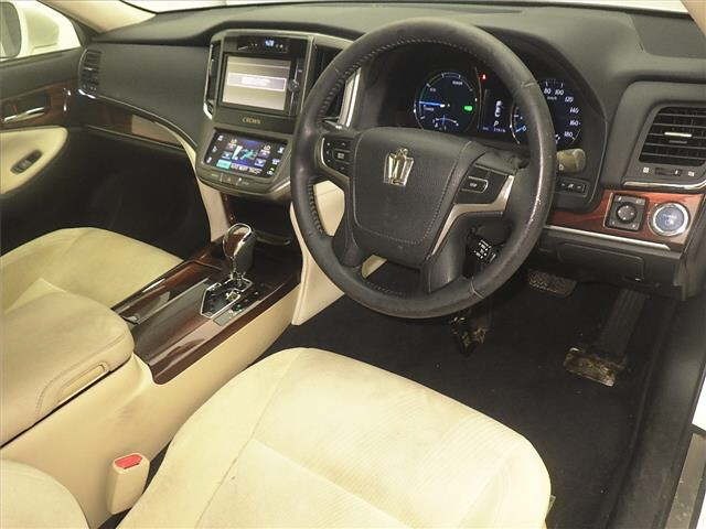 Toyota CROWN 2013 7354847-3