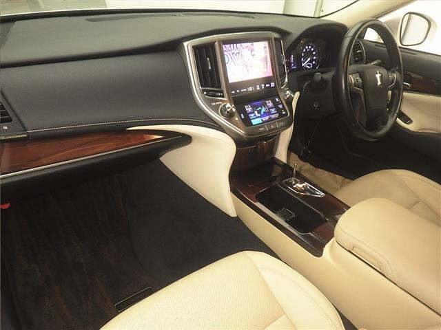 Toyota CROWN 2013 7354848-4