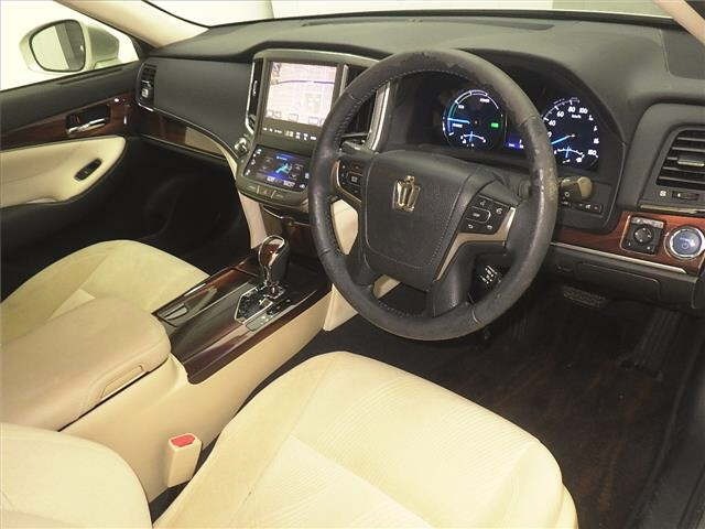 Toyota CROWN 2013 7354855-3