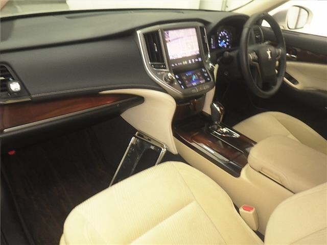 Toyota CROWN 2013 7354855-4