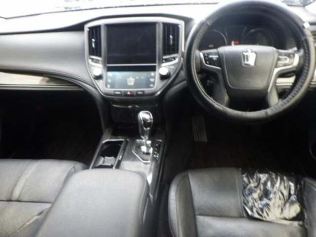 Toyota CROWN 2013 7354882-3