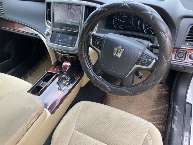 Toyota CROWN 2014 7354912-4