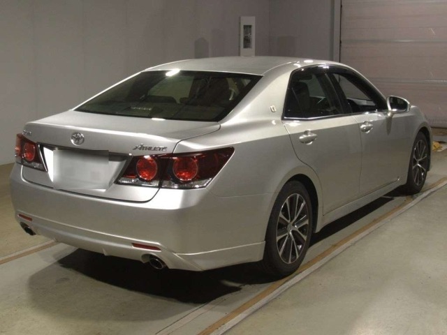 Toyota CROWN 2016 7354923-1