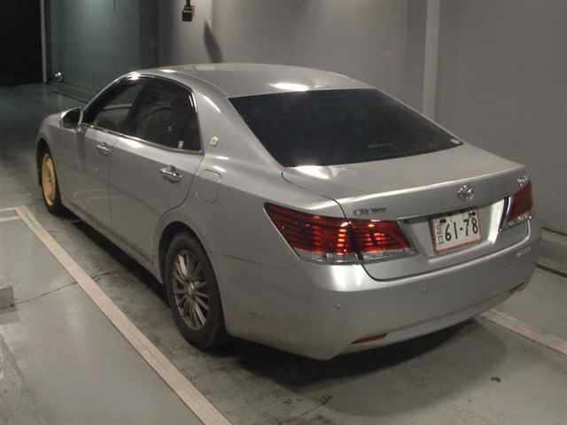 Toyota CROWN 2013 7354927-1