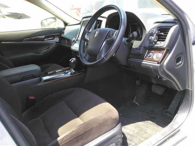 Toyota CROWN 2013 7354927-3