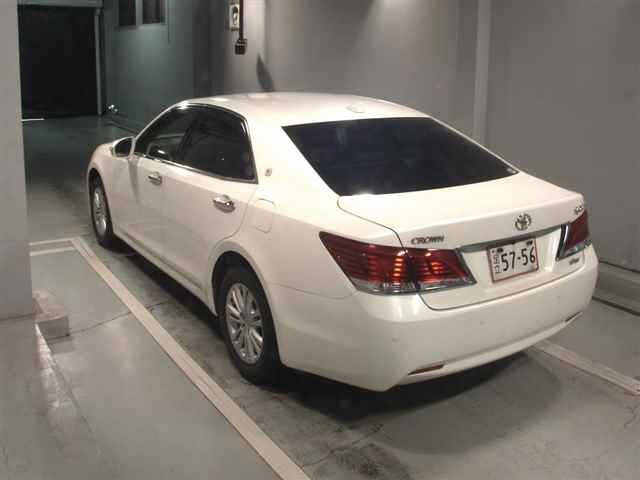 Toyota CROWN 2013 7354936-1