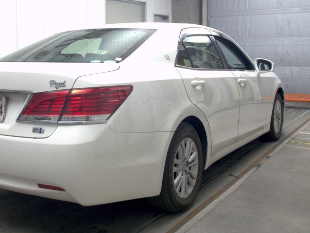 Toyota CROWN 2015 7355009-5