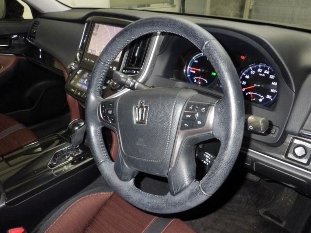 Toyota CROWN 2013 7355022-3