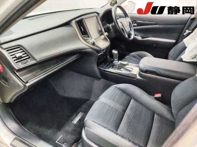 Toyota CROWN 2015 7355032-6