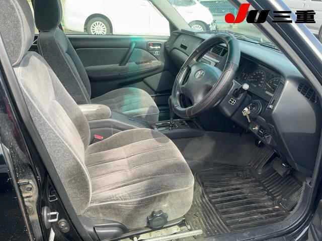 Toyota CROWN 2013 7355047-4
