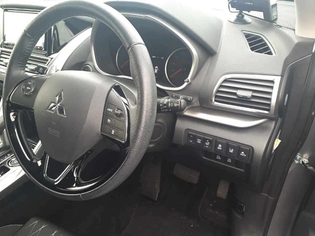 Mitsubishi ECLIPSE CROSS 2018 7361590-9