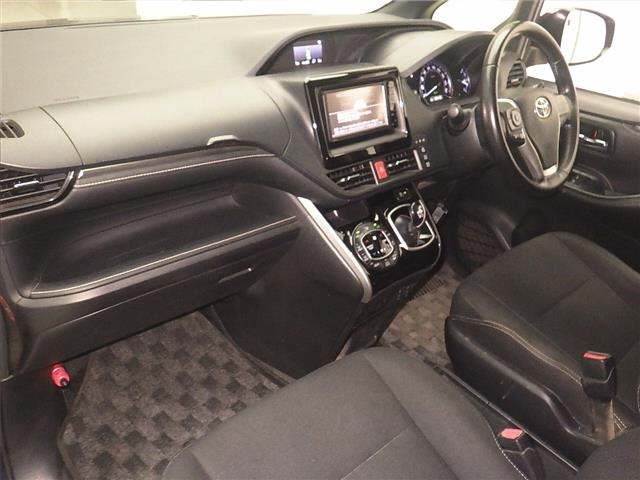 Toyota ESQUIRE 2015 7353632-4
