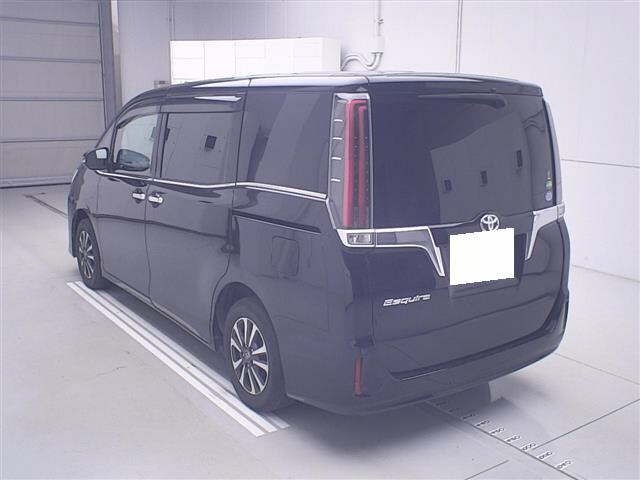 Toyota ESQUIRE 2018 7353633-1