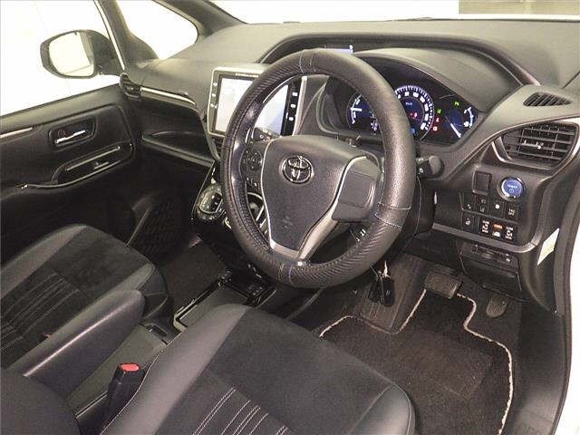 Toyota ESQUIRE 2019 7353642-3