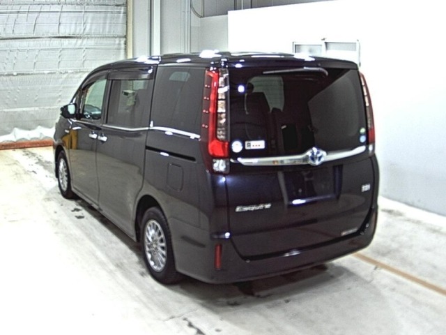 Toyota ESQUIRE 2015 7353720-1